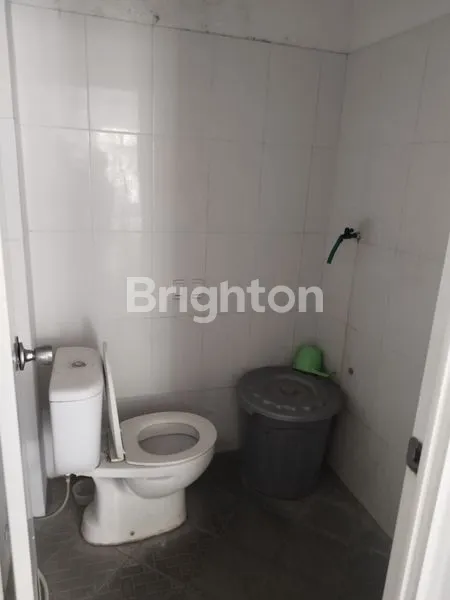 image RUKO PUSAT KOTA KEDIRI 3 LANTAI (3)