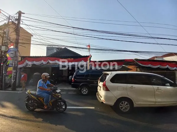 image INVESTASI BAGUS DAN SANGAT MENGUNTUNGAKAN 4 RUMAH DALAM 1 LAHAN UTAN KAYU JAKATTA TIMUR (1)