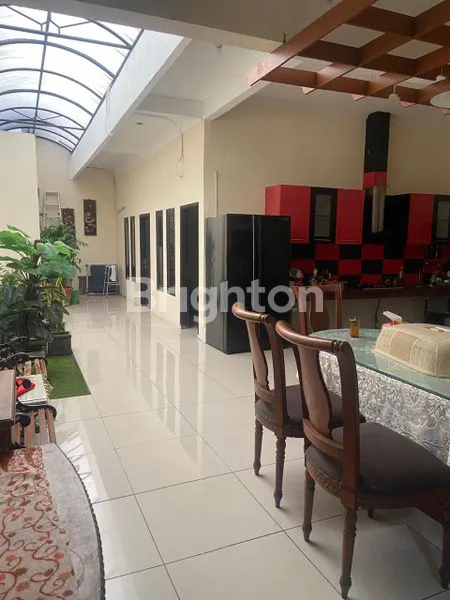 image RUMAH SECOND RUNGKUT ASRI TIMUR DEKAT UPN RAYA MERR (3)