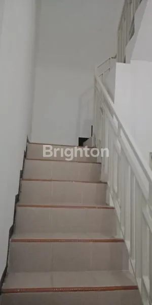 image RUMAH 2 LANTAI DI PACAR KEMBANG MODEL CLUSTER.DEKAT DGN UNAIR ,DR SOETOMO. (3)