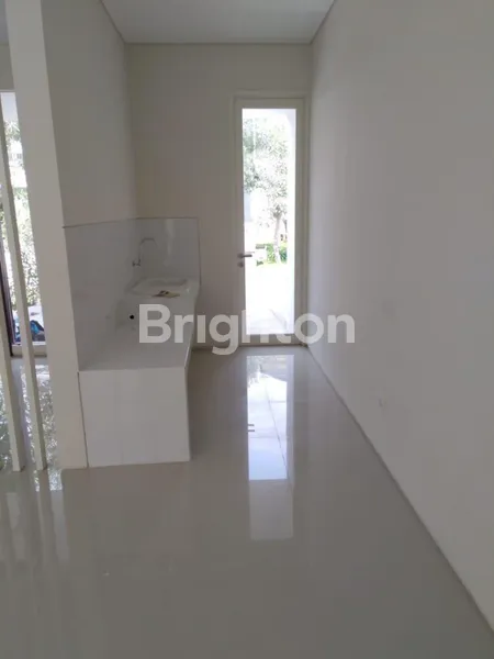 image RUMAH BARU GRESS 2 LANTAI DI PELICAN HILL CITRALAND  (3)