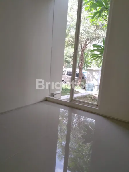 image RUMAH BARU GRESS 2 LANTAI DI PELICAN HILL CITRALAND  (5)