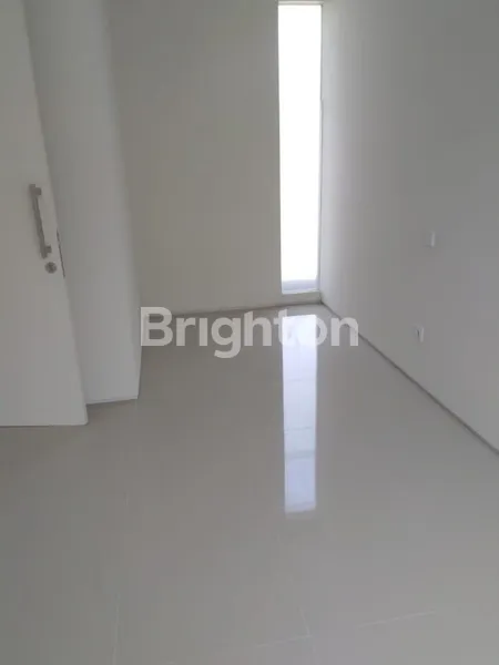 image RUMAH BARU GRESS 2 LANTAI DI PELICAN HILL CITRALAND  (7)