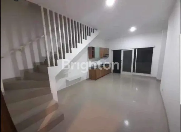 image RUMAH 2 LANTAI MINIMALIS LOKASI STRATEGIS DI DENPASAR SELATAN (3)