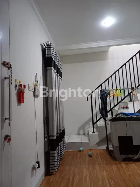 image RUMAH MINIMALIS DUA LANTAI FURNISH DI PERUMAHAN GRAND CITY  (3)