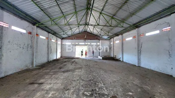 image GEDUNG RAYA PANARUKAN (3)