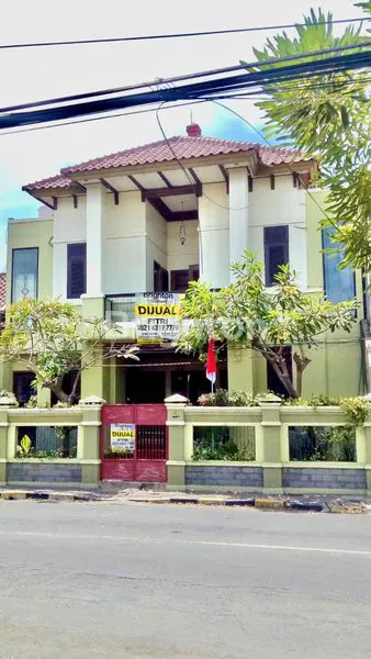 image RUMAH SANGAT STRATEGIS DI TENGAH KOTA GRESIK (1)