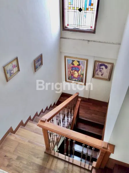 image RUMAH SANGAT STRATEGIS DI TENGAH KOTA GRESIK (4)