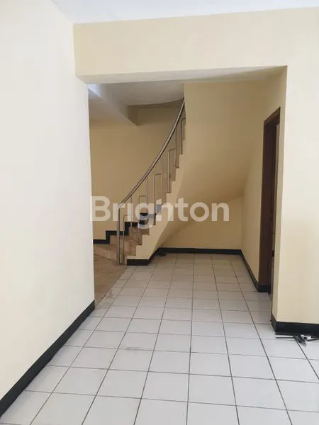 image RUMAH SIMPANG DARMO PERMAI SELATAN ( SDPS) (3)