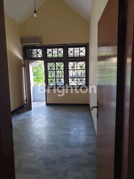 image RUMAH SIMPANG DARMO PERMAI SELATAN ( SDPS) (7)