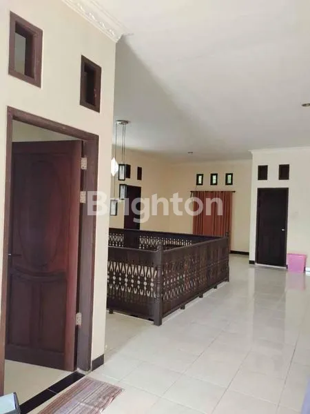 image DIJUAL RUMAH CANTIK 2 LANTAI TERMURAH DI BALIKPAPAN REGENCY  (2)