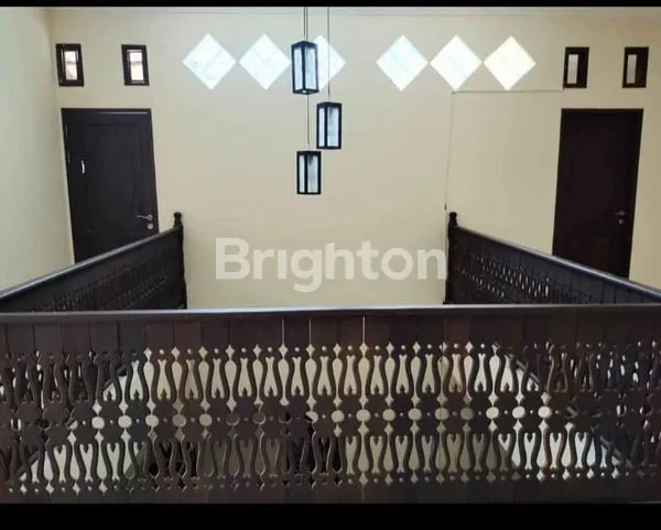 image DIJUAL RUMAH CANTIK 2 LANTAI TERMURAH DI BALIKPAPAN REGENCY  (8)