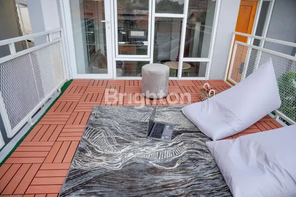 image RUMAH DENGAN BALKON LUAS BERGAYA MODERN SCANDINAVIAN EROPA DI DEPOK (6)