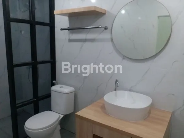 image RUMAH DENGAN BALKON LUAS BERGAYA MODERN SCANDINAVIAN EROPA DI DEPOK (7)