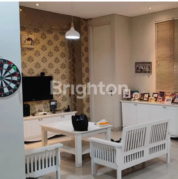 image RUMAH 2 LANTAI MINIMALIS FULL FURNISHED SIAP HUNI MALIBU PALM BEACH DEKAT PAKUWON CITY MALL KENJERAN MULYOSARI KERTAJAYA INDAH GALAXY MALL (3)