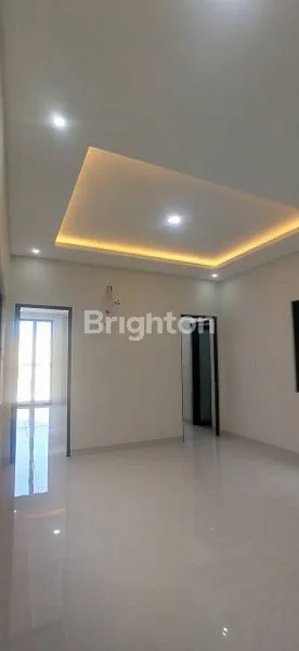 image RUMAH MINIMALIS DI DIAN ISTANA CLUSTER MOCA VRBANA - SURABAYA BARAT (3)