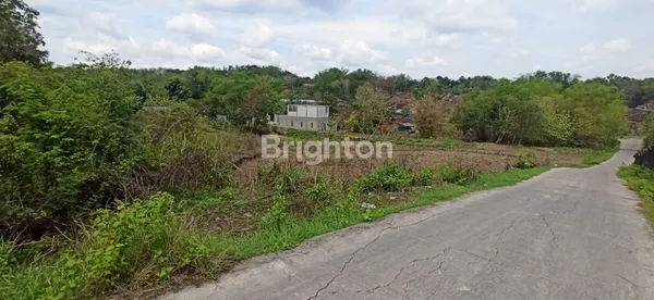 image TANAH KERING DI JERUKSAWIT MOJOSONGO KARANGANYAR GONDANGREJO JAWA TENGAH (2)