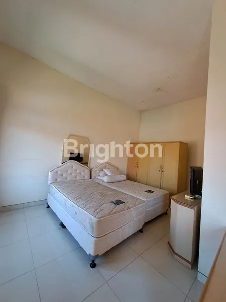 image TURUN 2M!!! DI PUSAT KOTA SURABAYA JALAN THAMRIN 2 KAVLING TANAH BONUS RUMAH KOST,  COCOK UNTUK RESTO, KANTOR, SALON, KLINIK KECANTIKAN, KOST²AN DLL SELANGKAH KE RAYA DARMO TUNJUNGAN PLAZA (6)