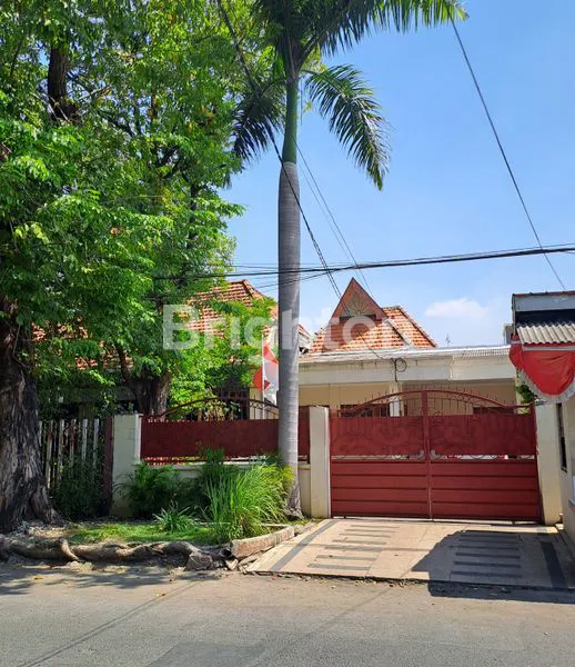 image TURUN 2M!!! DI PUSAT KOTA SURABAYA JALAN THAMRIN 2 KAVLING TANAH BONUS RUMAH KOST,  COCOK UNTUK RESTO, KANTOR, SALON, KLINIK KECANTIKAN, KOST²AN DLL SELANGKAH KE RAYA DARMO TUNJUNGAN PLAZA (2)