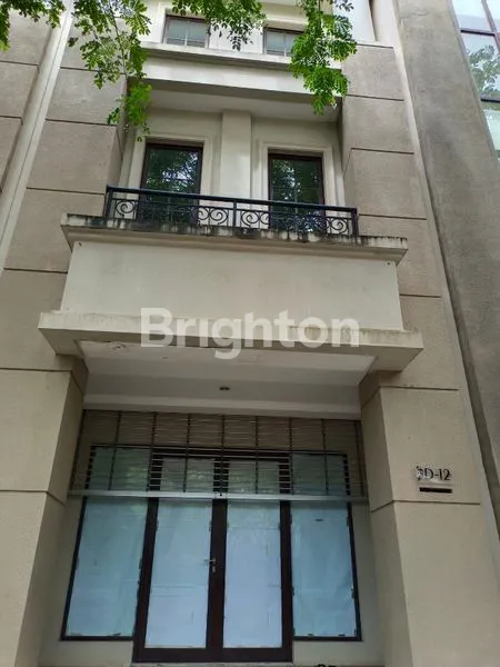 image RUKO TIGA LANTAI LOKASI STRATEGIS DI PUSAT KERAMAIAN (1)