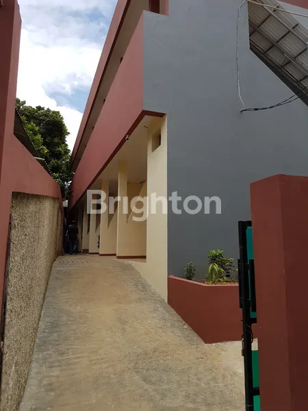 image RUMAH KONTRAKAN DIBAWAH NJOP CIJANTUNG PASAR REBO JAKARTA TIMUR DEKAT MALL GOR CIRACAS KALISARI HARUS TERJUAL TAHUN INI (2)