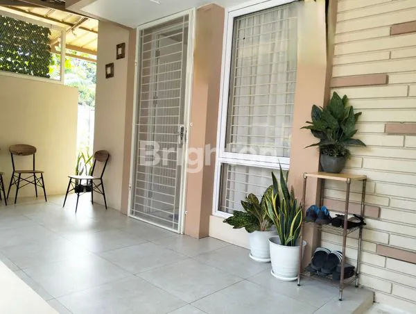 image RUMAH HOOK RAPI SIAP HUNI CLUSTER WEST COVINA KOTA WISATA CIBUBUR  (1)