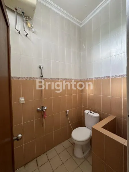 image RUMAH SIAP HUNI FURNISHED STRATEGIS DEKAT PAKUWON MALL SOLOBARU (8)