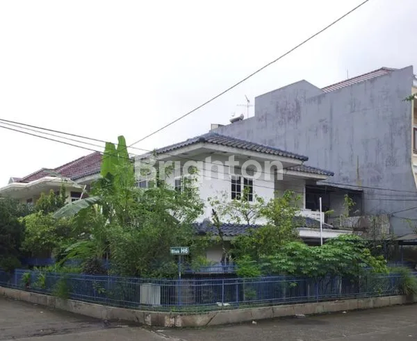 image RUMAH 2 LANTAI GREEN GARDEN HITUNG TANAH (3)