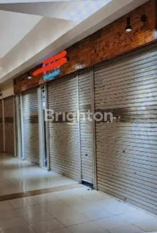 STAND TOKO DI ROYAL PLAZA, DEKAT RUMAH SAKIT ISLAM, WONOKROMO, SURABAYA