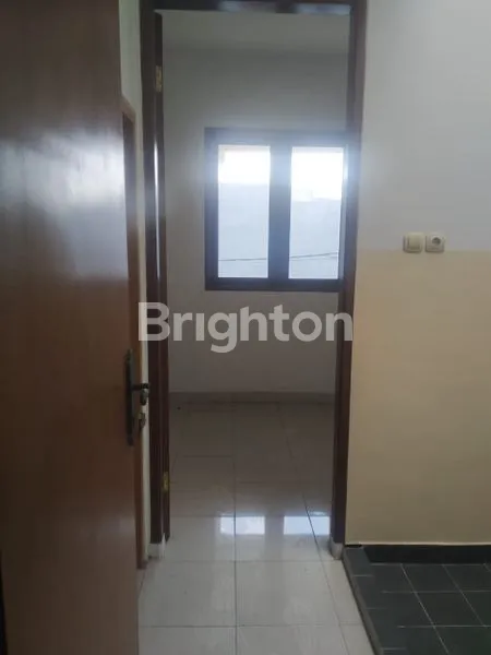 image FOR SALE 100% RUMAH BARU 2 LANTAI SIAP HUNI (DARI BARU BELUM DITEMPATI) (6)