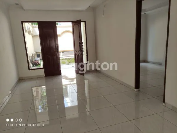 image FOR SALE 100% RUMAH BARU 2 LANTAI SIAP HUNI (DARI BARU BELUM DITEMPATI) (4)