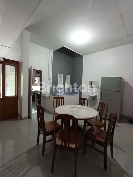 image RUMAH CANTIK 2 LANTAI SIAP HUNI LENGKAP FURNISHED  (3)