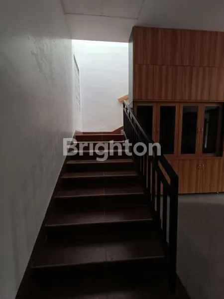 image RUMAH CANTIK 2 LANTAI SIAP HUNI LENGKAP FURNISHED  (6)