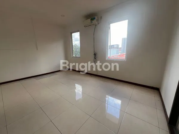 image KANTOR , RUMAH USAHA DEKAT WARUNG BUNCIT DAN KALIBATA AKSES DEKAT TERMINAL BUSWAY  (8)