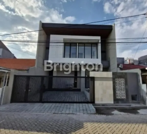image 4M AN LEBAR 10 RUMAH BARU MODERN 2 LANTAI MANYAR, DEKAT UNTAG SURABAYA TIMUR (1)