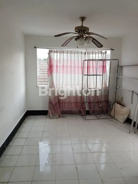 image DIJUAL RUMAH 2 LANTAI TENGAH KOTA BERNUANSA MINIMALIS LOKASI DALAM PERUMAHAN CITRA BUKIT INDAH AMAN NYAMAN HARGA NEGO (4)