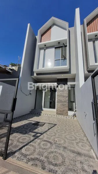 image RUMAH 2 LANTAI BARU GRESS MODEL SCANDINAVIAN DI SUTOREJO , DEKAT MULYOSARI,ITS, UNAIR (2)