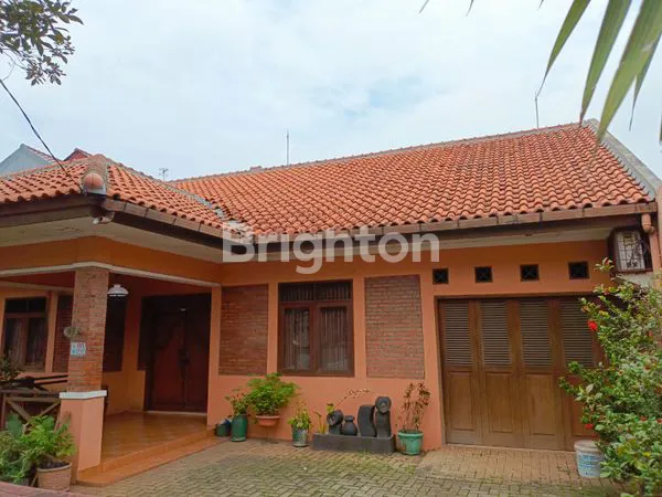 image RUMAH SIAP HUNI HITUNG TANAH DI LOKASI STRATEGIS PAMULANG (2)