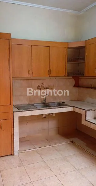 image RUMAH SIAP HUNI HITUNG TANAH DI LOKASI STRATEGIS PAMULANG (4)