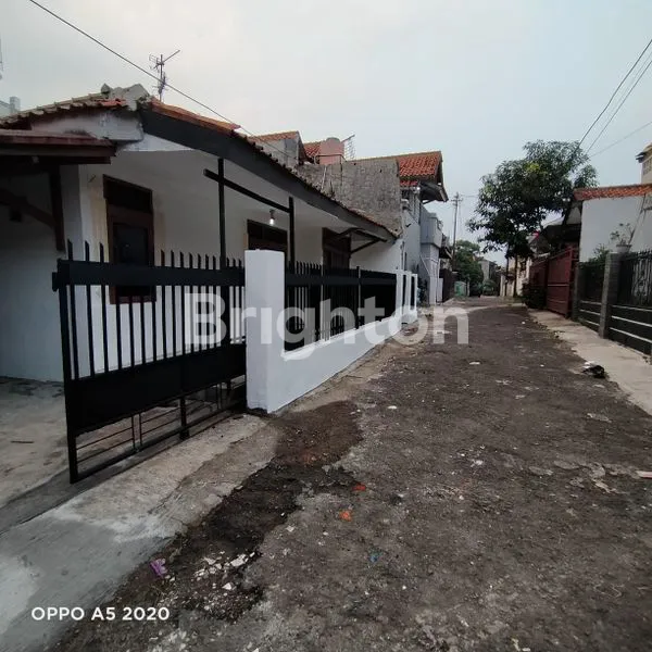 image DIJUAL RUMAH TUA DIHITUNG HANYA TANAHNYA SAJA, DALAM PERUMAHAN SEKELIMUS, SISI JALAN BUAH BATU (TURUN HARGA) (8)