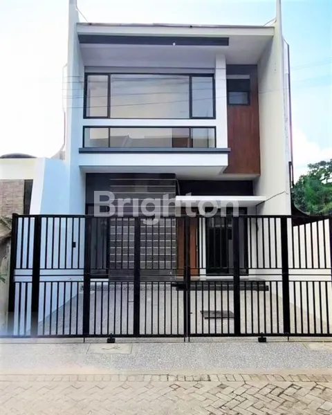 image RMH GRESS 2 LANTAI  DI KLAMPIS SEMOLO DEKAT MANYAR (1)