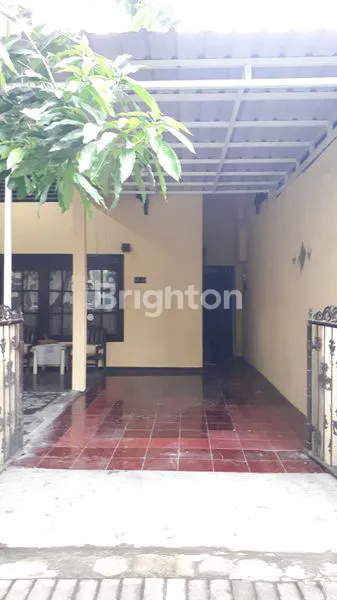 image RUMAH 2 LANTAI GRIYO MAPAN, ROW JALAN 2 MOBIL (2)