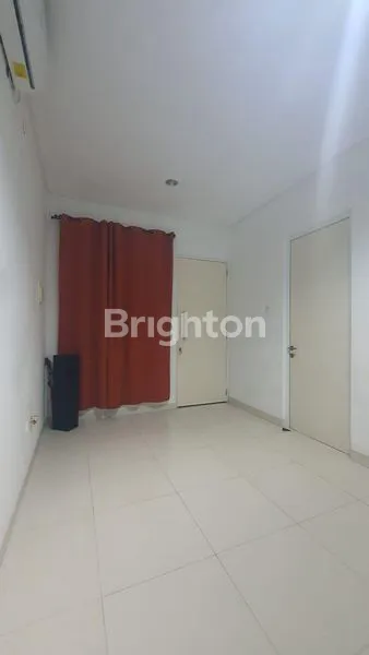 image RUMAH KELAPA GADING SIAP HUNI, RAPI, TERAWAT DALAM KOMPLEK ROW JALAN 3 MOBIL (3)