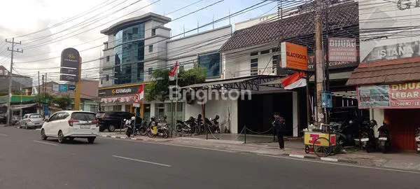 image RUKO 3LT SIAP PAKAI PINGGIR JALAN RAYA  DALAM KOTA DEKAT MALIOBORO (2)