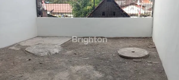 image RUKO 3LT SIAP PAKAI PINGGIR JALAN RAYA  DALAM KOTA DEKAT MALIOBORO (7)