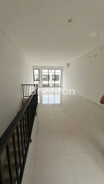 image RUKO 2 LANTAI SIAP PAKAI DI LOKASI YANG STRATEGIS (8)