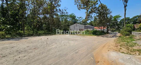 image TANAH STRATEGIS UNTUK INVESTASI, SIAP PAKAI DI TEPI JALAN TUNTANG (2)