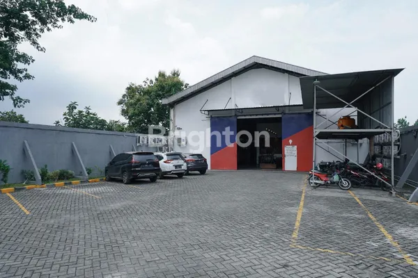 image 0 JLN RAYA HIGH SPEC 31 RUANG KANTOR. BABATAN UNESA,RAYA GRAHA FAMILY BOULEVARD,RAYA MENGANTI,RAYA WIYUNG,MAYJEND JONSEWOJO,BUKIT DARMO GOLF,RAYA LONTAR,RAYA LAKARSANTRI,RAYA MADE,PAKUWON MALL,IMPERIAL HILL,EMERALD MANSION,WISATA BUKIT MAS,ROYAL RESIDENCE (3)