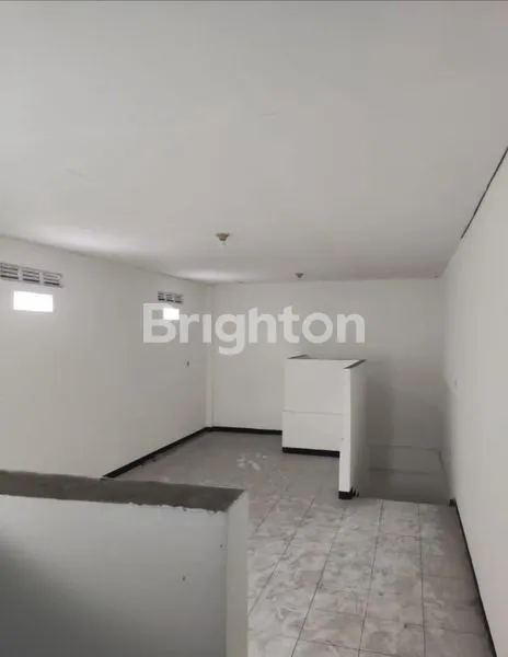 image RUKO SIAP PAKAI NOL JALAN RAYA AREA SURABAYA BARAT (7)