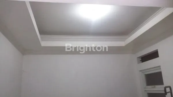 image RUMAH RAPI SIAP HUNI DI LOKASI STRATEGIS, DESIGN BY OWNER DI VILA NUSA INDAH 3, CIANGSANA, GUNUNG PUTRI, BOGOR (5)